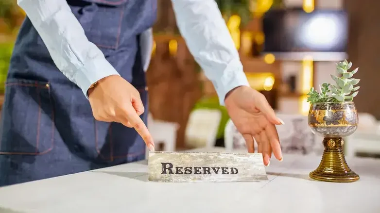restaurant booking